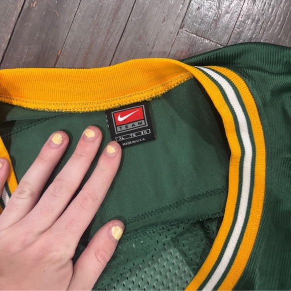 Nike Green Jersey with Yellow Collar - Picture 3 of 7